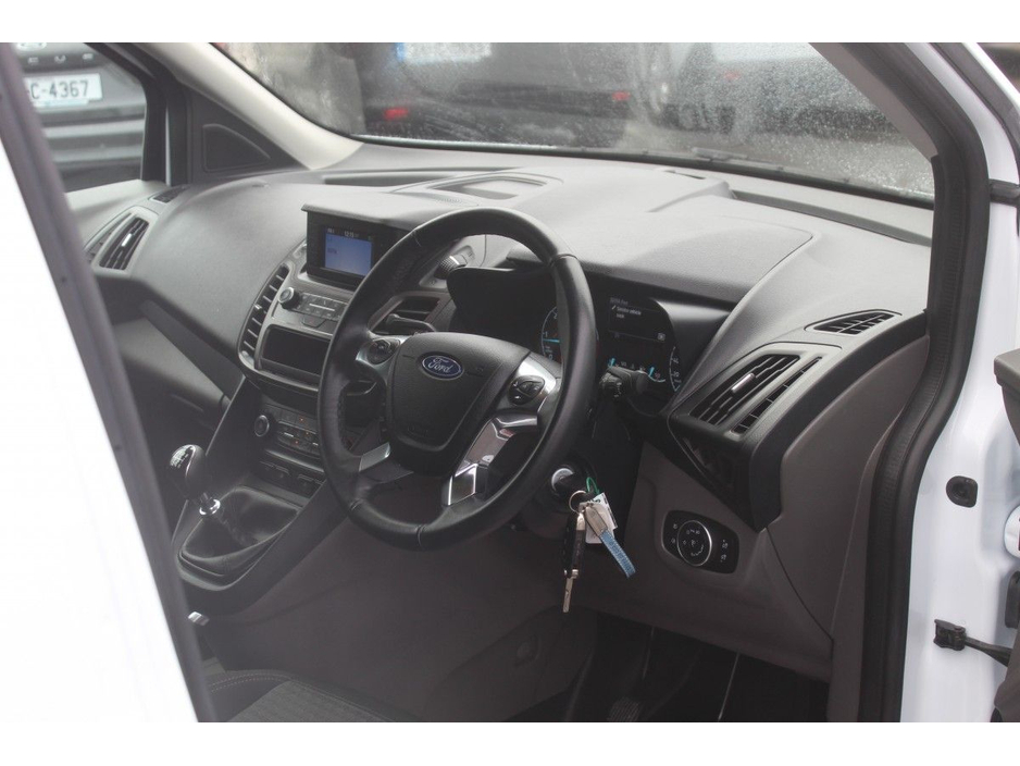 2024 Ford Transit - image 10