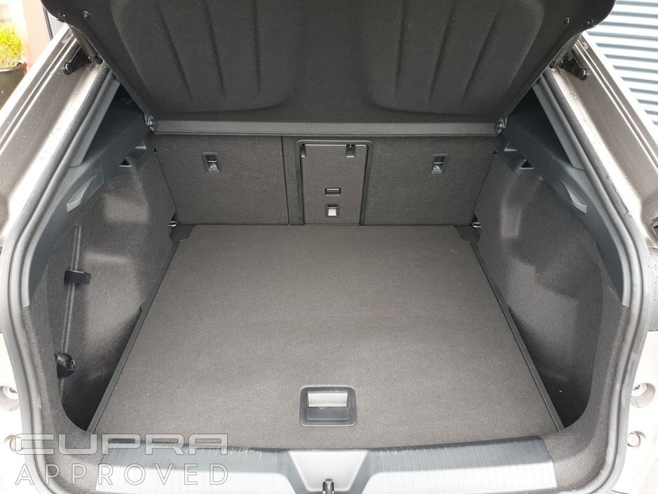 2025 Cupra Tavascan - image 12