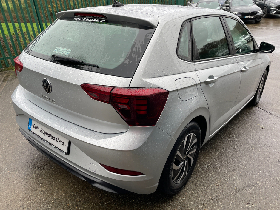 2022 Volkswagen Polo 1.0 MPI 5SPEED 80HP 5DR LOW KMS! AS NEW! €18,995
