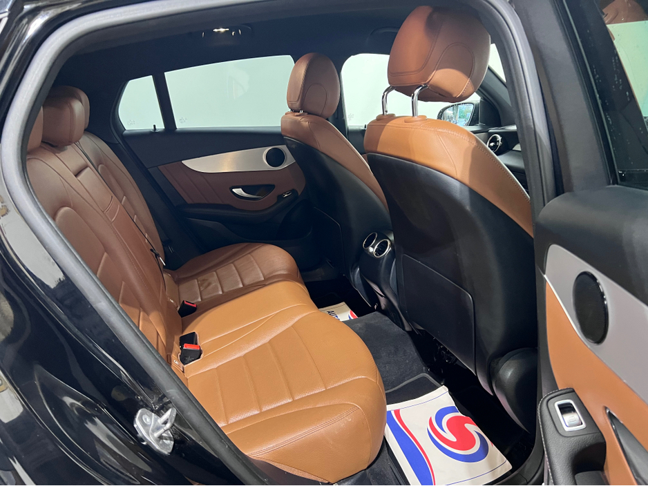 2020 Mercedes-Benz GL Class 200 D COUPE 5DR AUTO €38,900