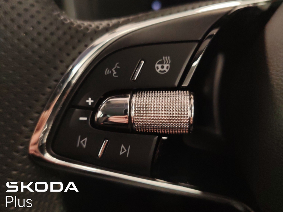 2023 Skoda Karoq - image 29