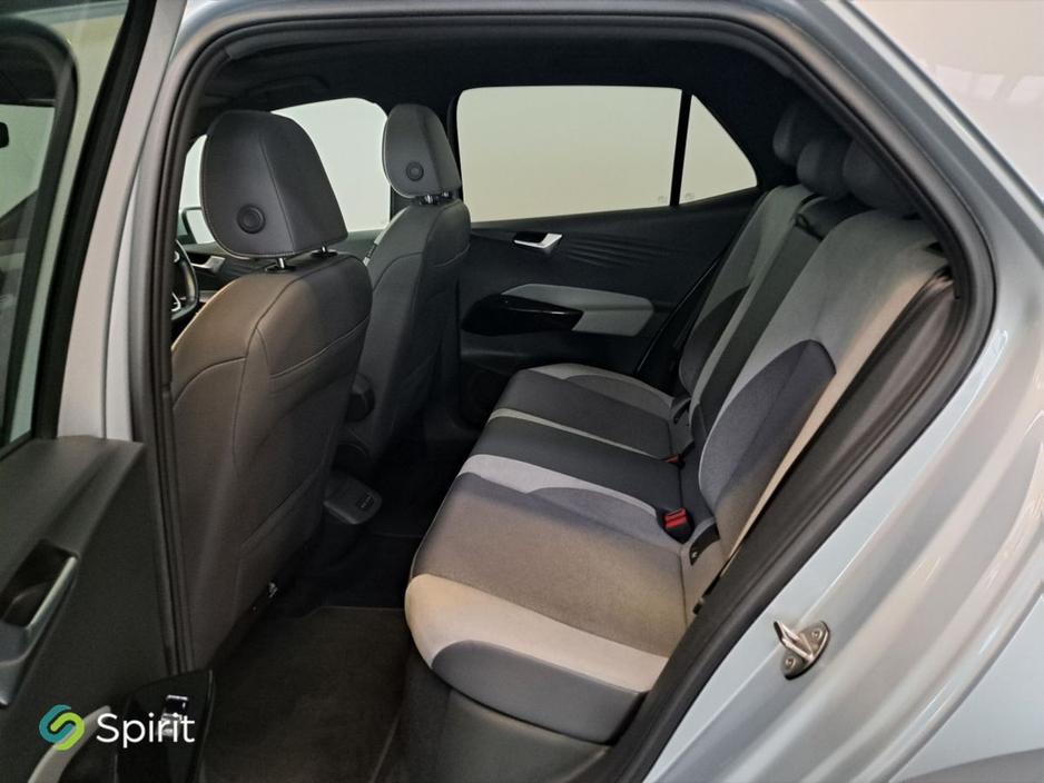 2021 Volkswagen ID.3 - image 5