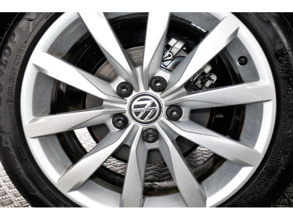 2017 Volkswagen Golf - image 29