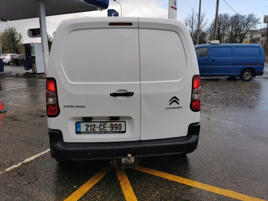 2021 Citroen Berlingo - image 3