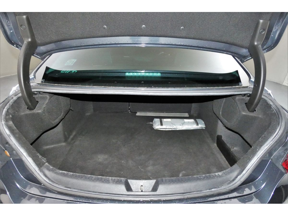 2017 Renault Megane - image 27