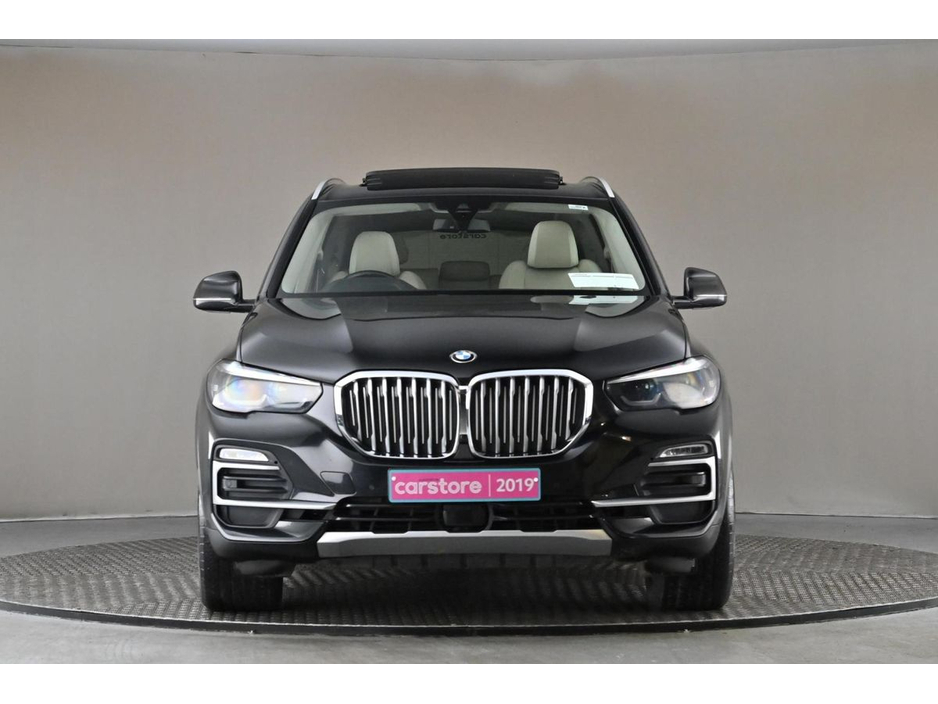2019 BMW X5 - image 2