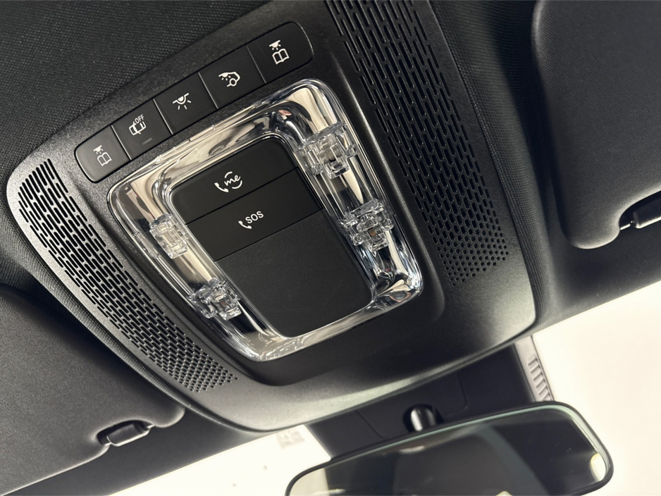 2023 Mercedes-Benz CLA Class 180 COUPE 4 DR**MULTIFUNCTIONAL STEERING WHEEL**DIGITAL DASH**TOUCH SCREEN INFOTAINMENT**FRONT HEATED SEATS**CREAM LEATHER INTERIOR**DUAL CLIMATE CONTROL**DYNAMIC DRIVE MODES**FINANCE AVAILABLE** €36,995