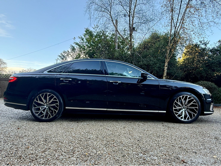 2019 Audi A8 - image 5