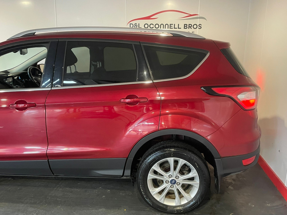 2017 Ford Kuga - image 9