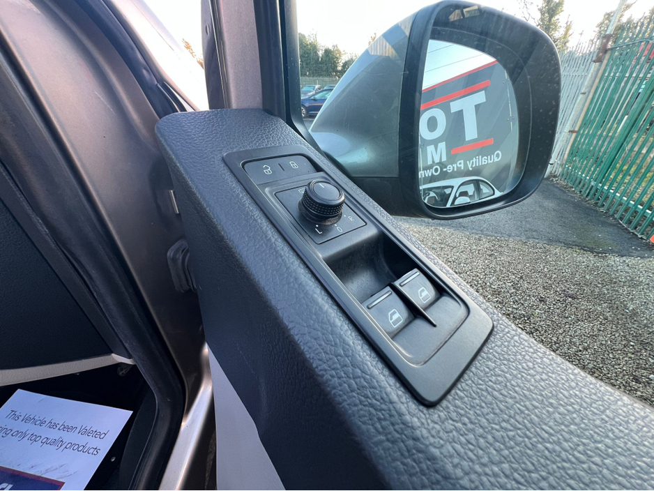 2016 Volkswagen Transporter Shuttle ==9 SEATER//FULL LEATHER//AUTO//NEW TEST== €18,950