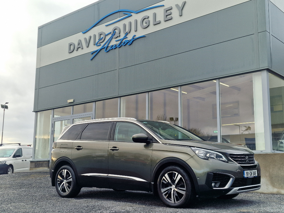 2019 Peugeot 5008 Allure 7SEATS 1.5 Blue HDI 130 4D €20,950