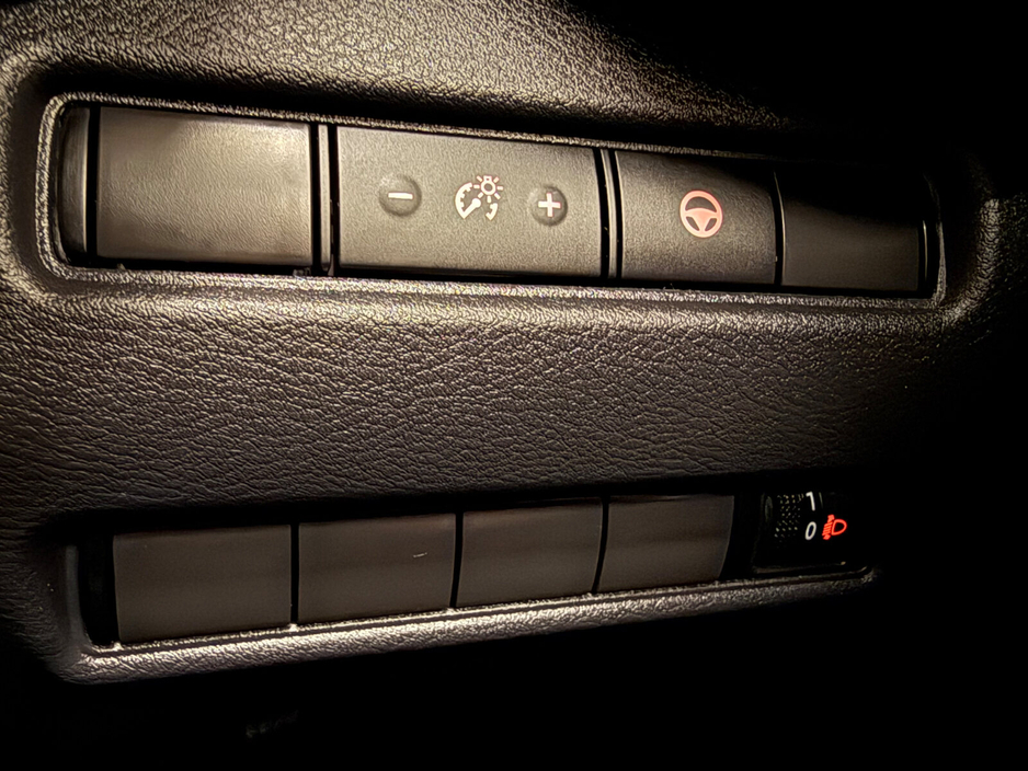 2023 Nissan Juke - image 22