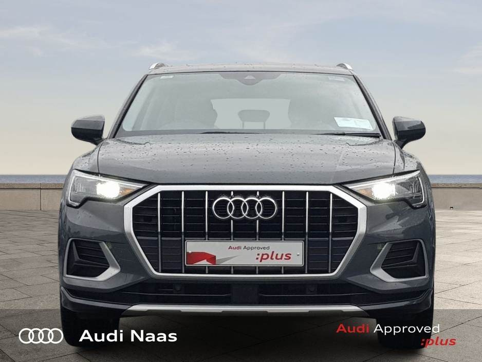 2023 Audi Q3 - image 2