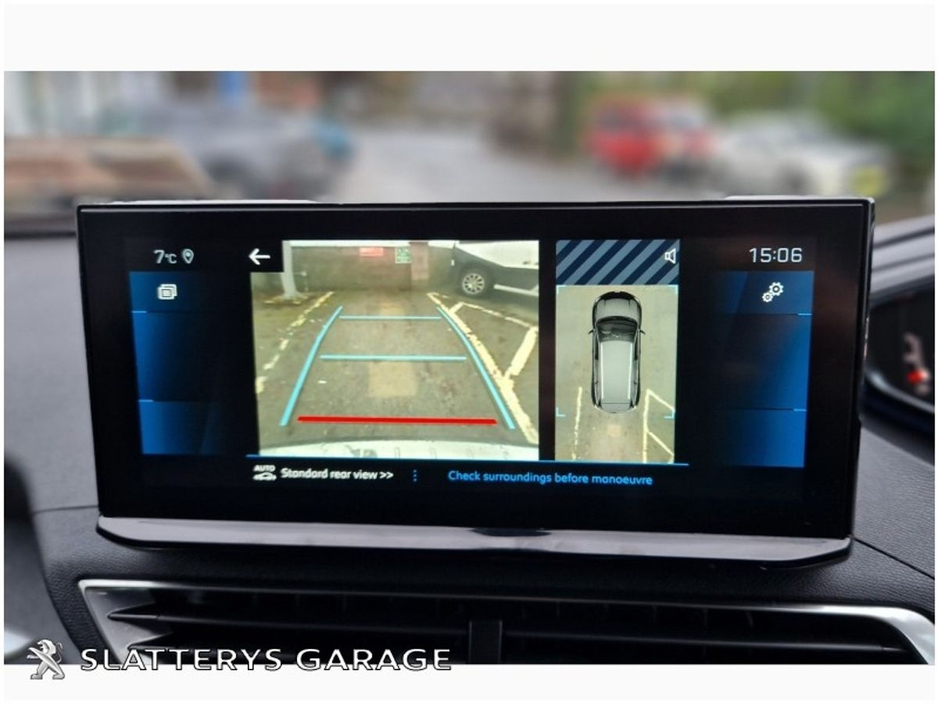 2022 Peugeot 5008 - image 11