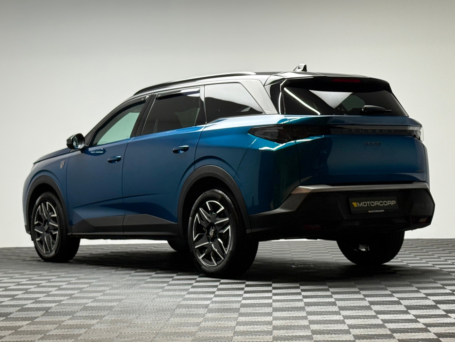 2025 Peugeot 5008 GT