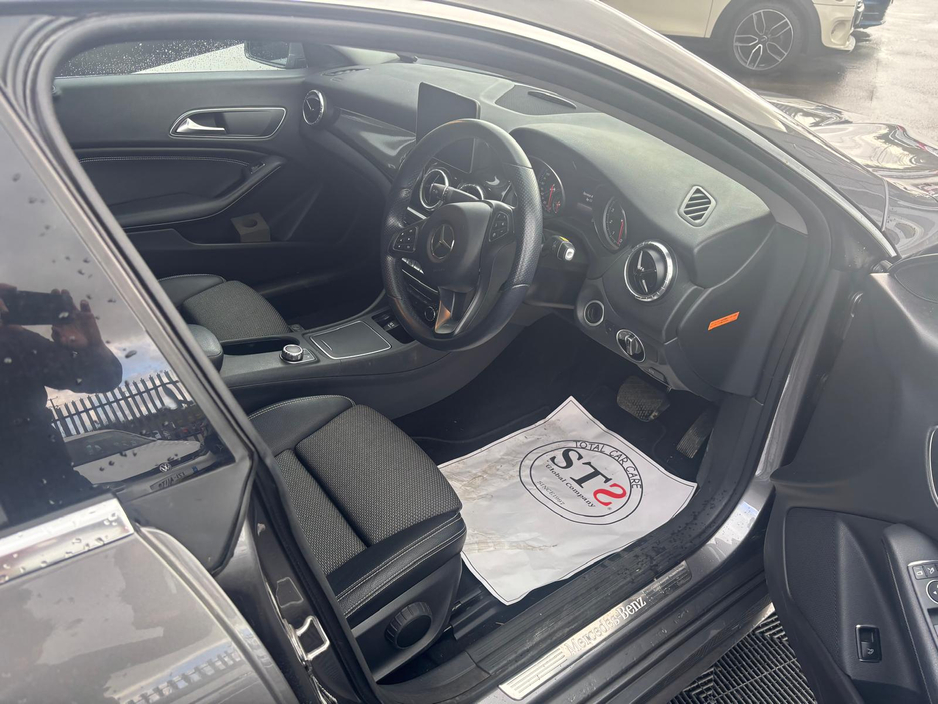 2018 Mercedes-Benz CLA Class - image 5