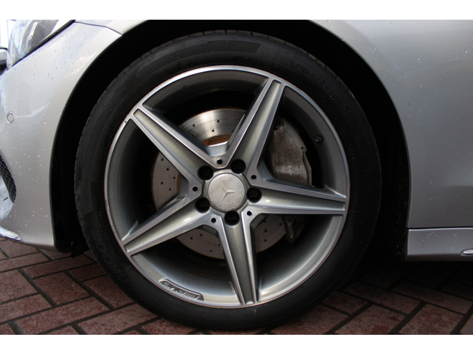 2015 Mercedes-Benz C Class C220D AMG LINE PREMIUM 4DR SALOON AUTO // PANORAMIC SUNROOF //  STUNNING CAR FINISHED IN ICE SILVER // BUY WITH CONFIDENCE AA AND SIMI APPROVED DEALER 2026 // FINANCE ARRANGED // ALL TRADE INS WELCOME €16,950