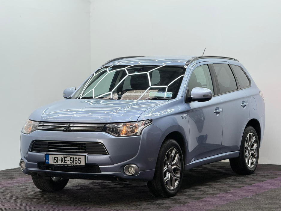 2015 Mitsubishi Outlander - image 3
