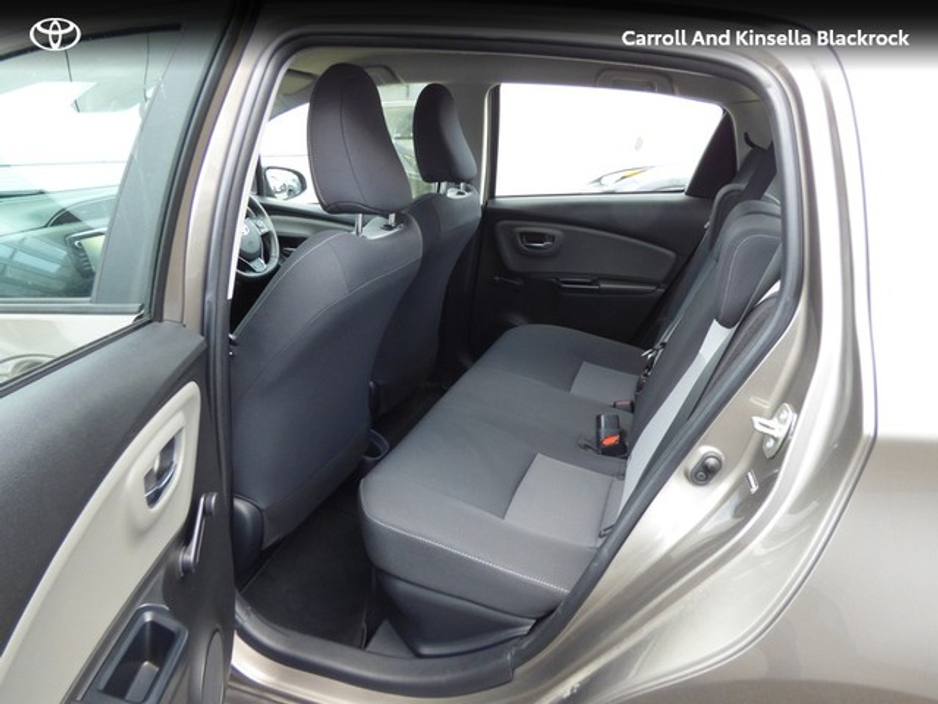 2018 Toyota Yaris Hybrid Luna €17,950