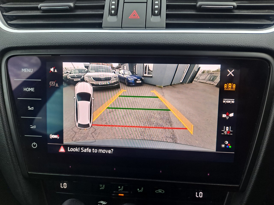 2020 Skoda Octavia - image 31