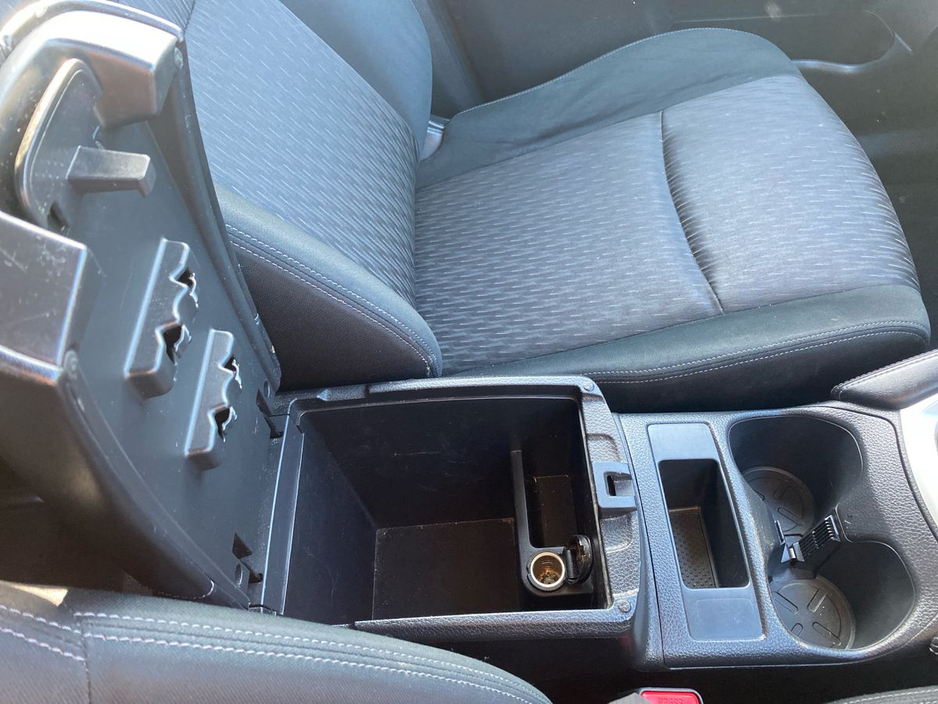 2020 Nissan X-Trail - image 17