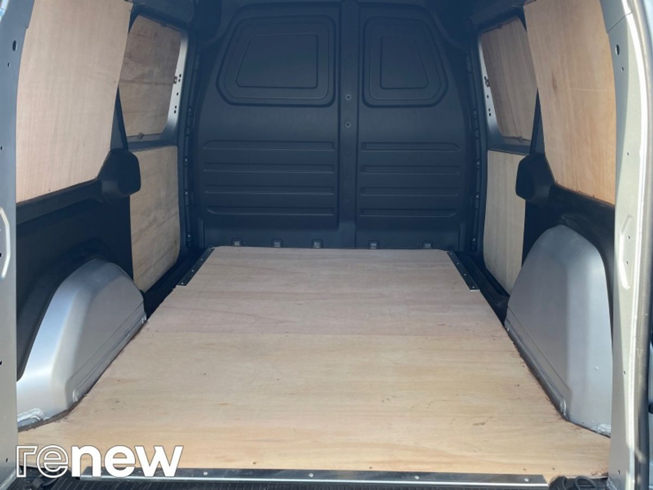 2026 Renault Kangoo - image 12