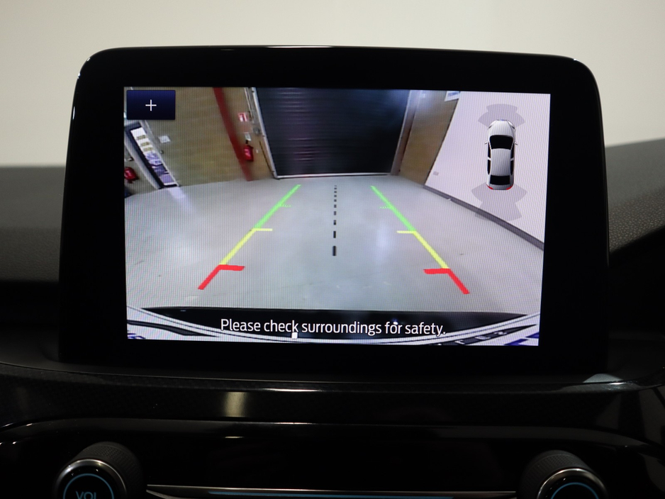 2022 Ford Kuga - image 14