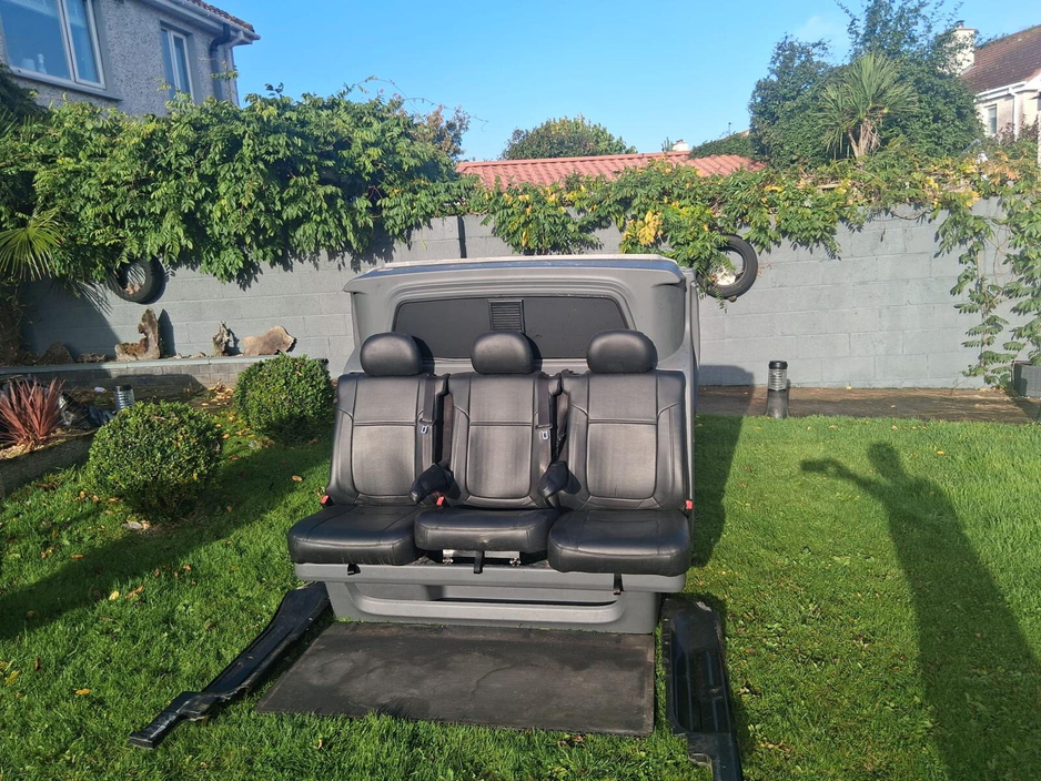 2015 Ford Transit - image 2