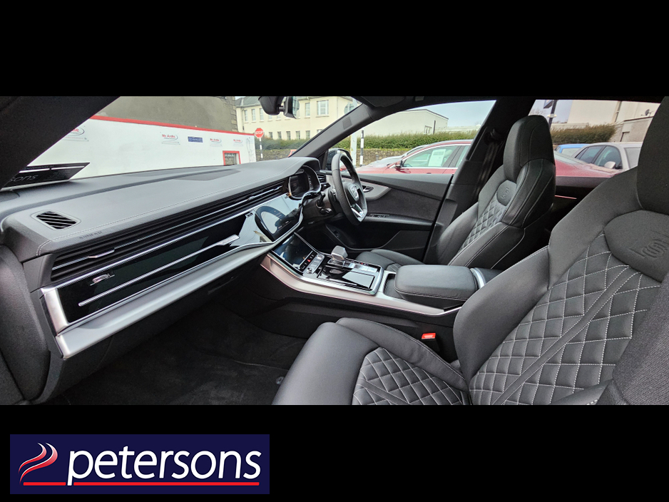 2025 Audi Q8 490PS QUATTRO S-LINE AUTOMATIC - PANORAMIC ROOF €104,950