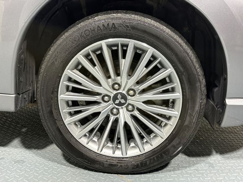 2020 Mitsubishi Outlander Instyle Plug In Hybrid €24,400