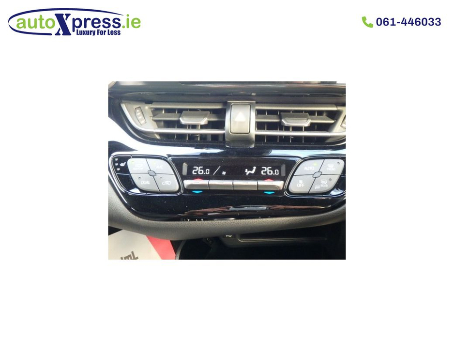 2021 Toyota C-HR Hybrid G, Ultra Low mileage, reversing camera