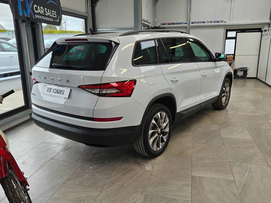 2021 Skoda Kodiaq - image 3