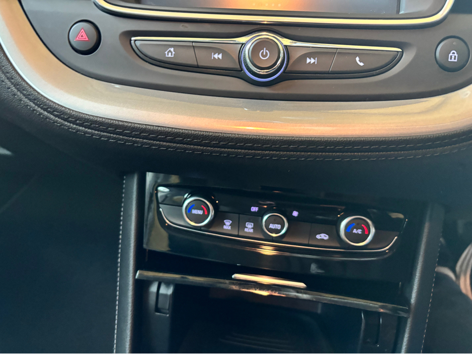 2019 Opel Grandland X - image 13