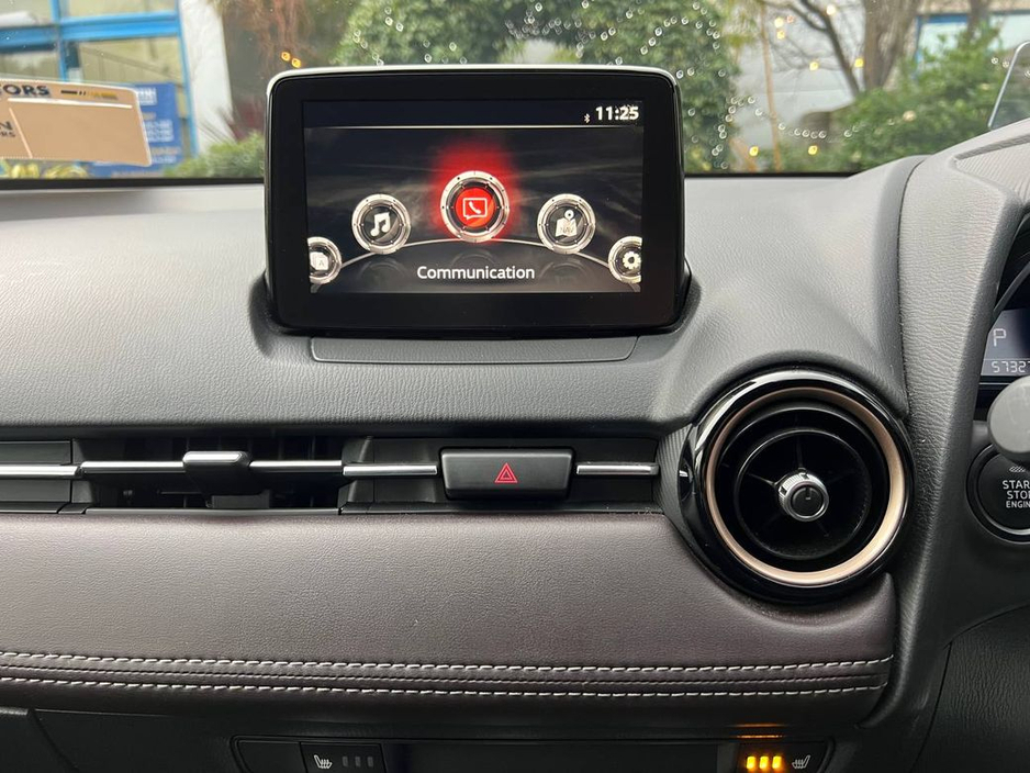 2017 Mazda Demio 1.3 SKYACTIV // HEATED SEATS // HEADS-UP DISPLAY // FULL SERVICE HISTORY €11,950