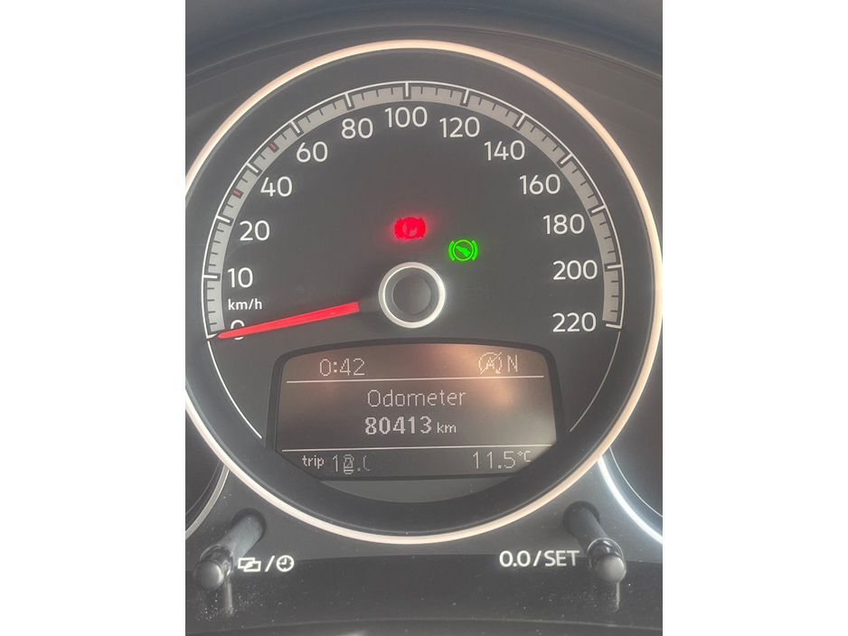 2018 Volkswagen up! - image 13