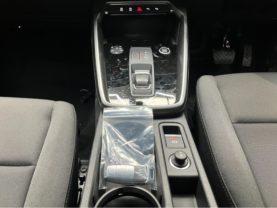 2022 Audi A3 €26950! 2022 AUDI A3 30TFSI SPORTBACK ADVANCED 1.0 AUTOMATIC / CRUISE CONTROL / REVERSE CAMERA / HEATED SEATS / PADDLE SHIFTERS / APPLE CARPLAY AND MORE €26,950