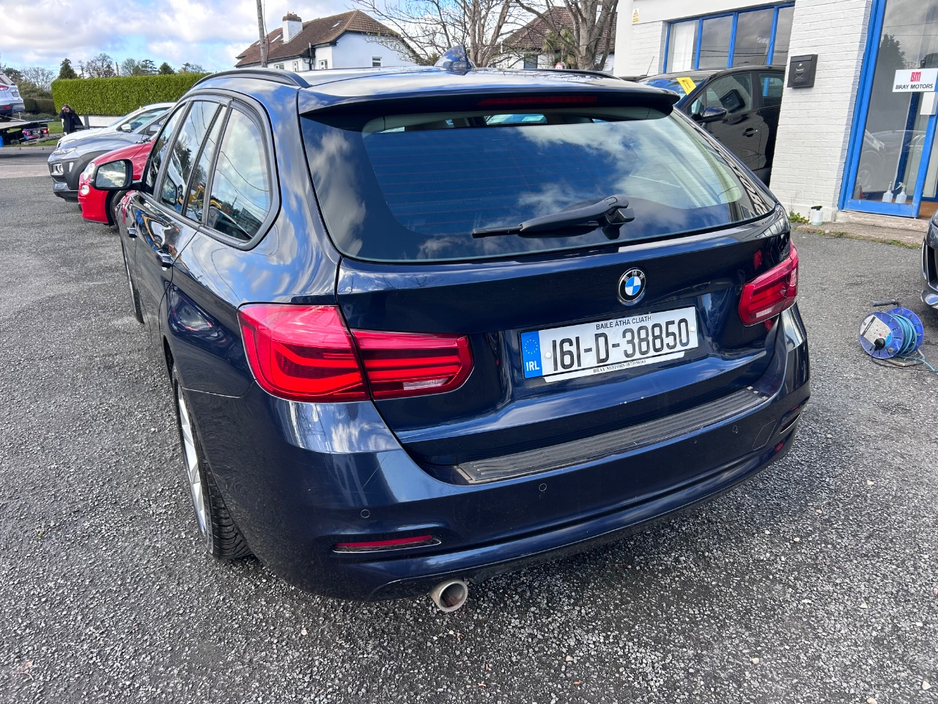 2016 BMW 3 Series - image 22