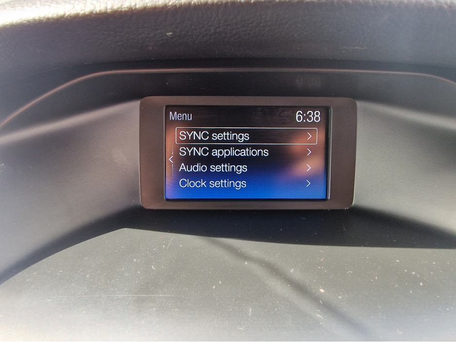 2015 Ford Focus - image 23