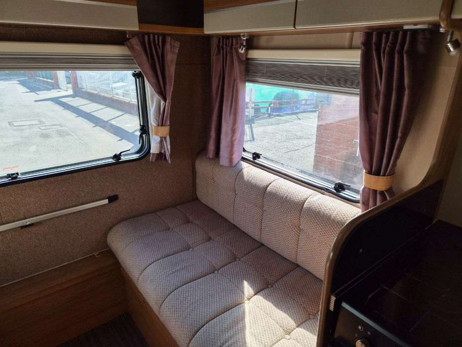 2015 Auto-Trail F-Line - image 21