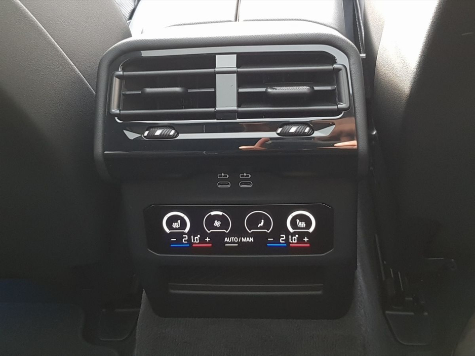 2025 BMW i5 - image 25