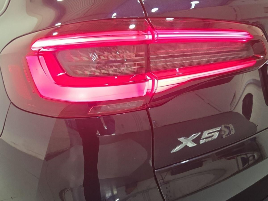 2022 BMW X5 xDrive45e M Sport €65,950