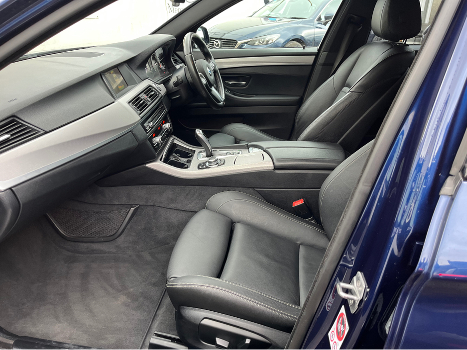 2016 BMW 5 Series - image 15
