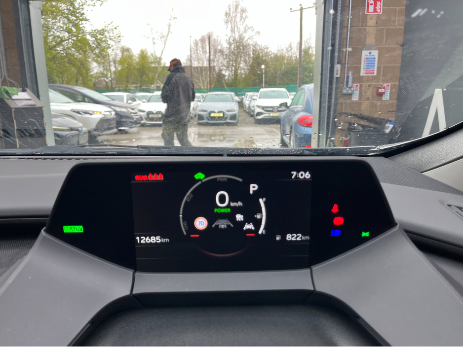 2025 Toyota Prius - image 18