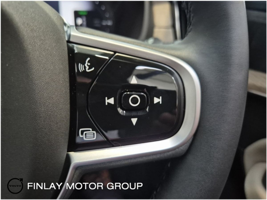 2026 Volvo XC90 - image 16