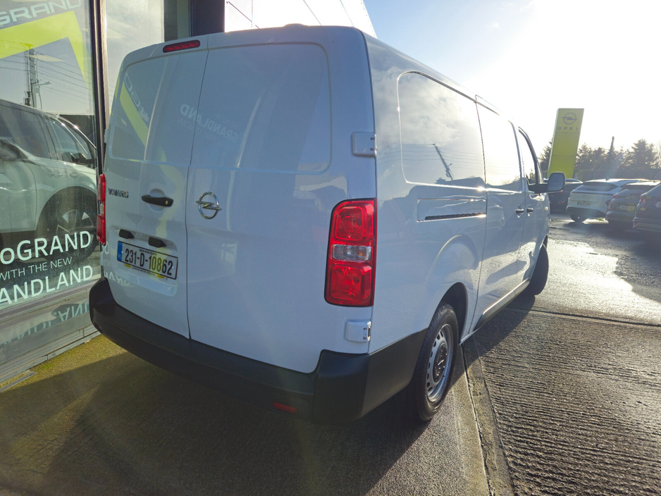 2023 Opel Vivaro  €15,500