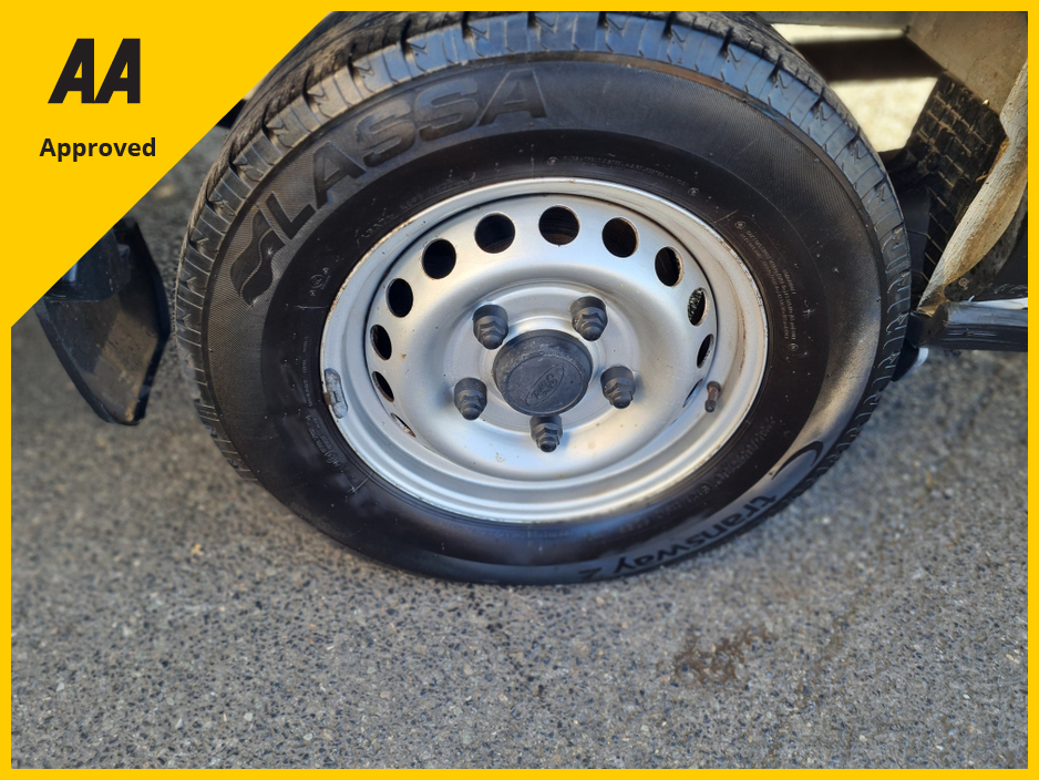 2020 Ford Transit - image 14