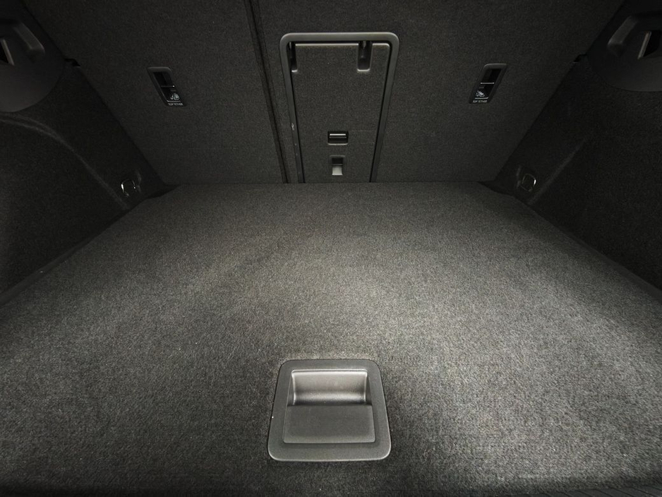 2022 Volkswagen Golf 1.0 ETSI ACTIVE Automatic, Reversing camera €24,995