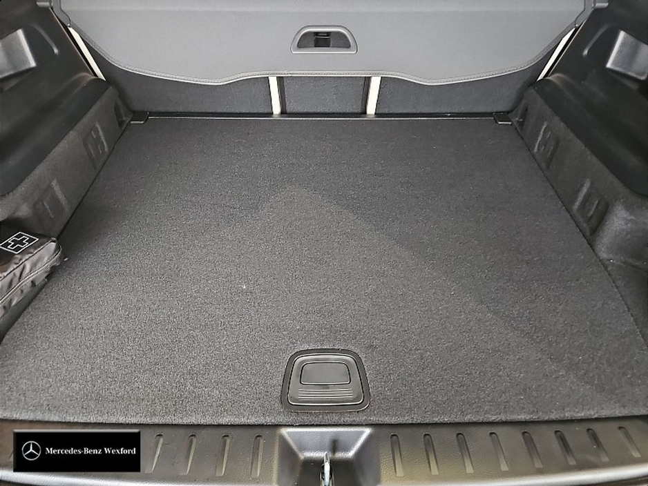 2026 Mercedes-Benz GLB 200D - Progressive 5 seats €66,535