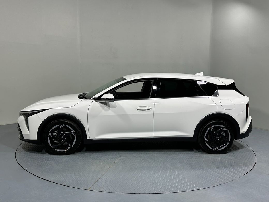 2026 Kia K4 - image 4