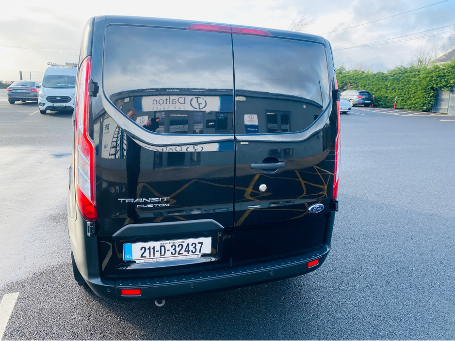 2021 Ford Transit Custom - image 6